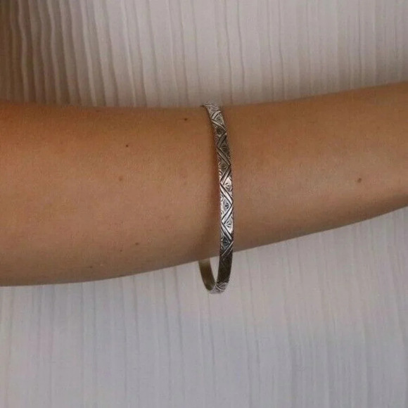 Sterling Silver Bangle Bracelet 8" inch Round 2 5/8" inch Diameter - Picture 2 of 6